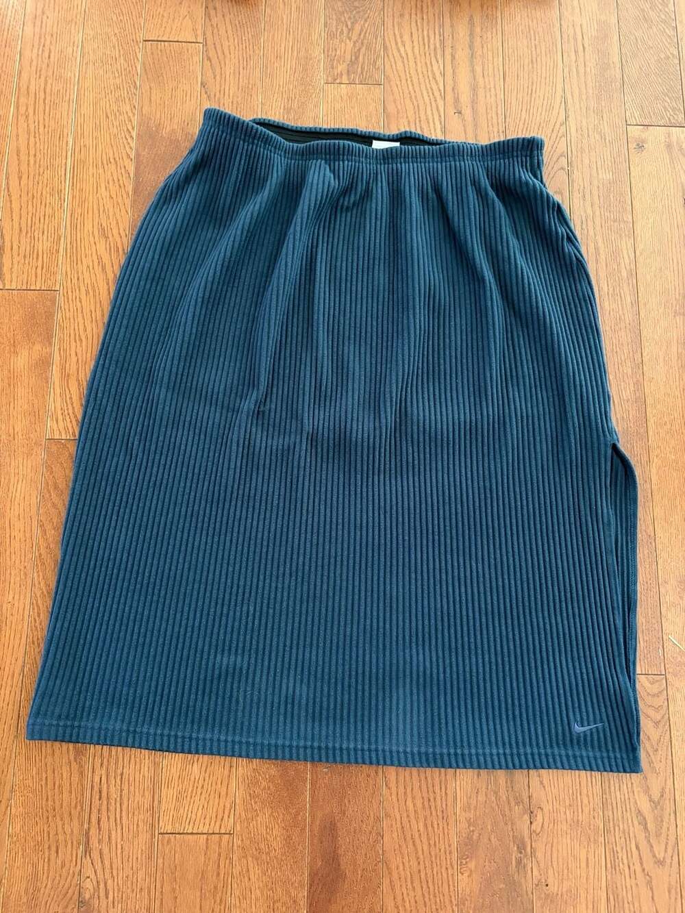 Nike Ribbed Midi Skirt Side Slit Swoosh – Size 1X